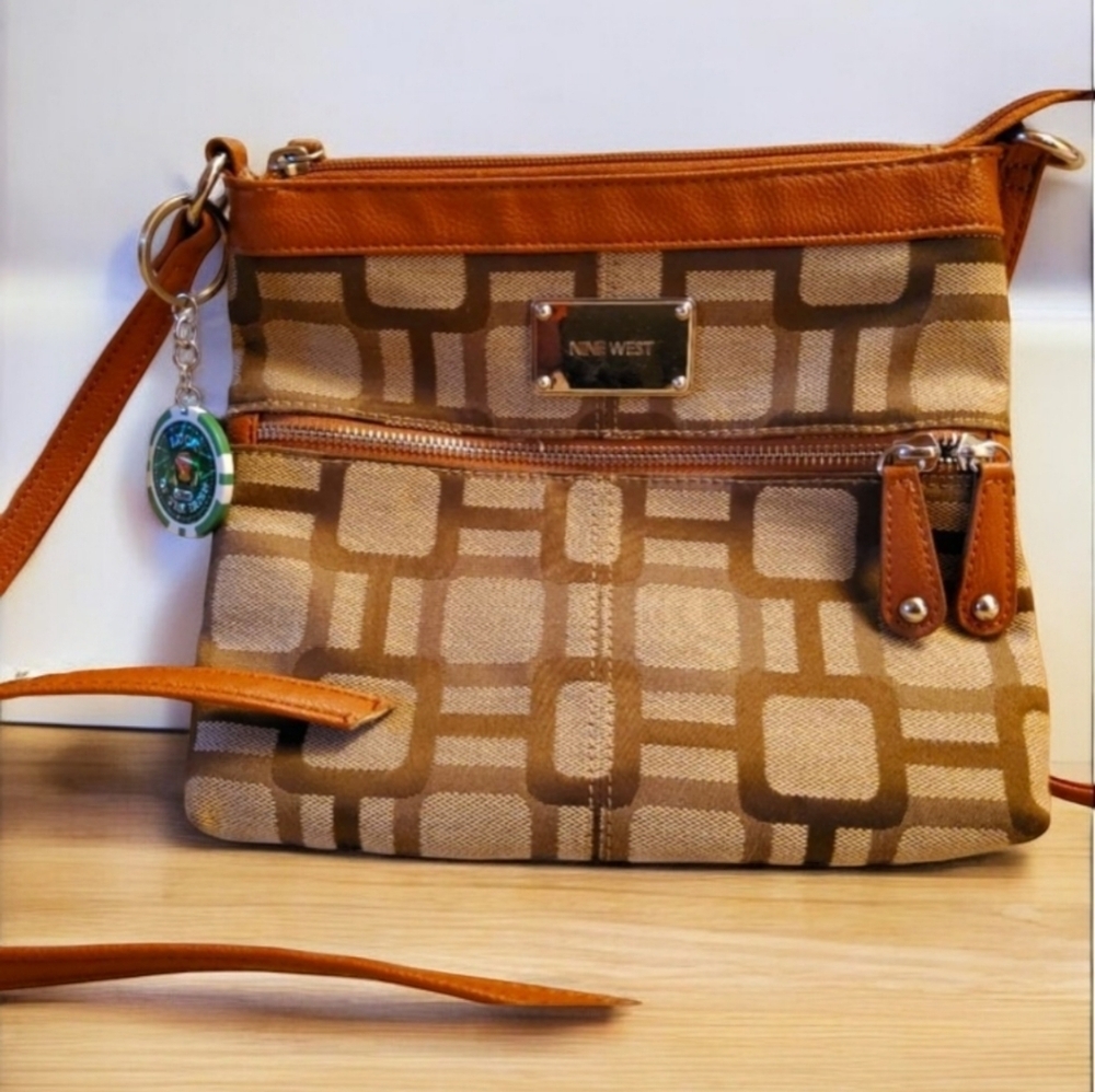 🔥Nine West handbag (Tan)🔥